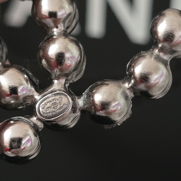 Chanel brooch - Picture 3 of 4